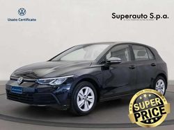 Nero Usata 2024 VW Golf VIII Life Tre volumi | 22.900 € (Buon prezzo)