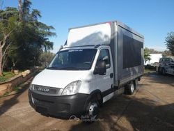 Bianco Usata 2011 Iveco Daily Furgone | 12.000 € (Buon prezzo)