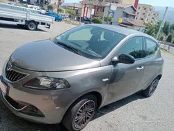Usata 2023 Lancia Ypsilon Due volumi | 14.200 € (Buon prezzo)