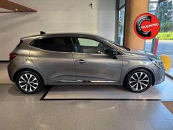 Grigio Usata 2023 Renault Clio V Tre volumi | 12.397 € (Ottimo prezzo)