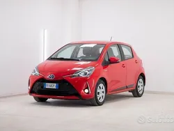 Rosso Usata 2018 Toyota Yaris Hybrid Active Tre volumi | 10.900 € (Ottimo prezzo)