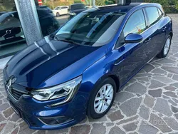 Blu Usata 2020 Renault Mégane IV Business Tre volumi | 11.800 € (Super prezzo)