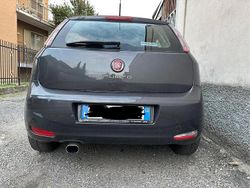 Grigio Usata 2015 Fiat Punto Tre volumi | 4700 €
