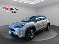 Silver met Usata 2022 Toyota Yaris Hybrid Trend | 20.400 € (Buon prezzo)