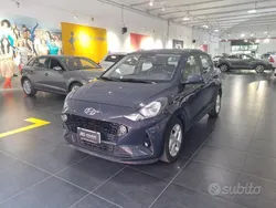 Grigio Usata 2023 Hyundai i10 Due volumi | 15.900 € (Cara)