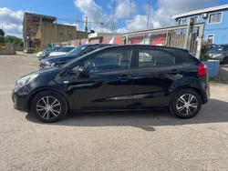 Nero Usata 2011 Kia Rio Tre volumi | 3500 € (Ottimo prezzo)