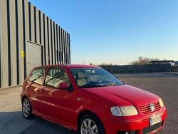 Rosso Usata 2001 VW Polo Comfortline Coupé | 2500 € (Buon prezzo)