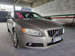 Beige Usata 2007 Volvo V70 Summum Station wagon | 3600 € (Cara)