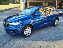 Azzurro metallizzato Usata 2023 Dacia Sandero Expression Tre volumi | 13.200 € (Buon prezzo)