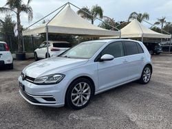 Grigio Usata 2019 VW Golf VII Highline Tre volumi | 15.990 € (Buon prezzo)