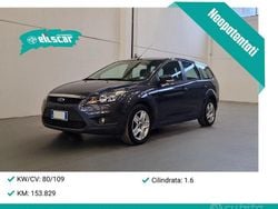 Grigio Usata 2010 Ford Focus Tre volumi | 2900 € (Ottimo prezzo)