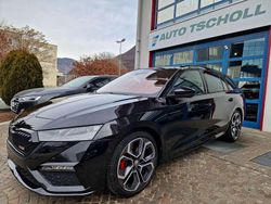 Schwarzmagic perleffekt Usata 2022 Skoda Octavia RS Station wagon | 34.900 € (Cara)
