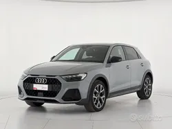 1x grigio freccia perlato Usata 2022 Audi A1 Admired Due volumi | 22.300 € (Buon prezzo)