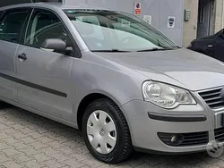 Argento Usata 2008 VW Polo Comfortline Tre volumi | 4400 € (Cara)