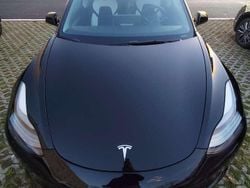 Nero Usata 2022 Tesla Model 3 Standard Range Tre volumi | 33.000 € (Molto cara)