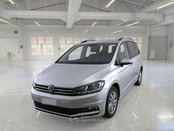 Argento Usata 2021 VW Touran Business Monovolume | 19.500 € (Super prezzo)