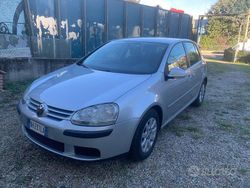 Grigio Usata 2007 VW Golf V Tre volumi | 5000 € (Cara)