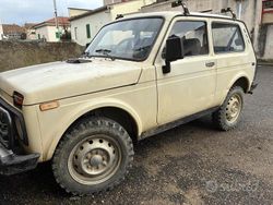 Bianco Usata 2005 Lada niva SUV | 4500 €