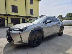 Usata 2022 Lexus UX 250h SUV | 25.900 € (Buon prezzo)