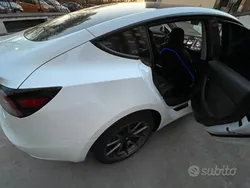 Usata 2021 Tesla Model 3 Performance Tre volumi | 27.500 € (Molto cara)
