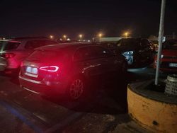 Grigio Usata 2019 Mercedes A180 Tre volumi | 21.000 € (Buon prezzo)