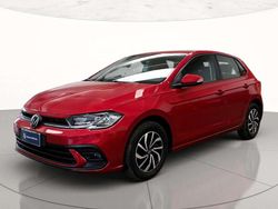 Kings red metallizzato Usata 2023 VW Polo Life Tre volumi | 19.700 € (Cara)