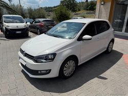 Bianco Usata 2011 VW Polo Comfortline Tre volumi | 5500 € (Ottimo prezzo)