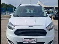 Bianco Usata 2017 Ford Tourneo Courier Titanium Monovolume | 8900 € (Buon prezzo)