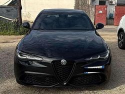 Nero Usata 2023 Alfa Romeo Giulia Competizione Tre volumi | 39.800 € (Molto cara)