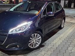 Usata 2016 Peugeot 208 Due volumi | 5500 € (Ottimo prezzo)
