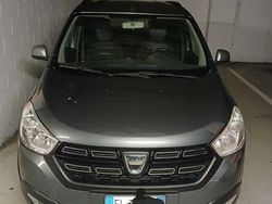 Grigio Usata 2017 Dacia Lodgy Lauréate Monovolume | 6000 €