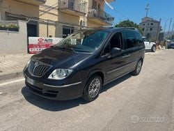 Grigio Usata 2010 Lancia Phedra Monovolume | 3990 € (Molto cara)