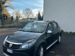 Usata 2010 Dacia Sandero | 4200 € (Buon prezzo)