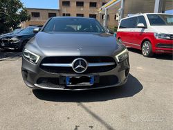 Grigio Usata 2018 Mercedes A180 Due volumi | 20.500 € (Buon prezzo)