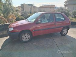 Rosso Usata 2001 Citroën Saxo Due volumi | 1000 €