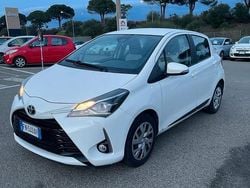 Bianco Usata 2018 Toyota Yaris Active Tre volumi | 8900 € (Ottimo prezzo)