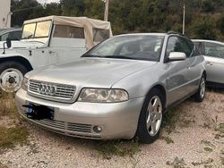 Grigio Usata 2002 Audi A4 Tre volumi | 1800 € (Buon prezzo)