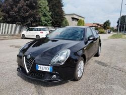 Nero Usata 2019 Alfa Romeo Giulietta Due volumi | 7950 € (Buon prezzo)