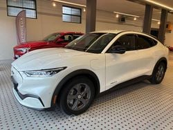 Bianco Usata 2023 Ford Mustang Mach-E SUV | 29.900 € (Buon prezzo)