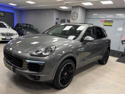 Grigio Usata 2014 Porsche Cayenne SUV | 24.900 € (Buon prezzo)
