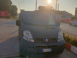 Nero Usata 2002 Renault Trafic Monovolume | 5000 €