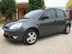 Grigio Usata 2006 Ford Fiesta Due volumi | 2450 € (Buon prezzo)