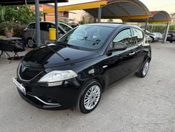 Nero Usata 2017 Lancia Ypsilon Due volumi | 8299 € (Buon prezzo)