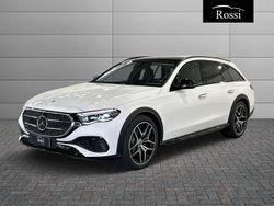 Grigio Nuova 2025 Mercedes E220 Station wagon | 87.500 € (Molto cara)