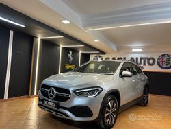 Grigio Usata 2022 Mercedes 220 Station wagon | 28.900 €