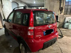 Rosso Usata 2007 Fiat Panda 4x4 Cross Due volumi | 5500 € (Buon prezzo)
