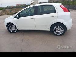 Bianco Usata 2008 Fiat Grande Punto Due volumi | 2300 €