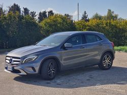 Grigio Usata 2015 Mercedes GLA180 SUV | 17.250 € (Cara)