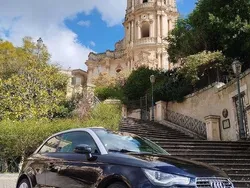 Usata 2011 Audi A1 Ambition Due volumi | 9900 € (Molto cara)