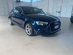 Blu Usata 2018 Audi A3 Business Tre volumi | 16.500 € (Buon prezzo)